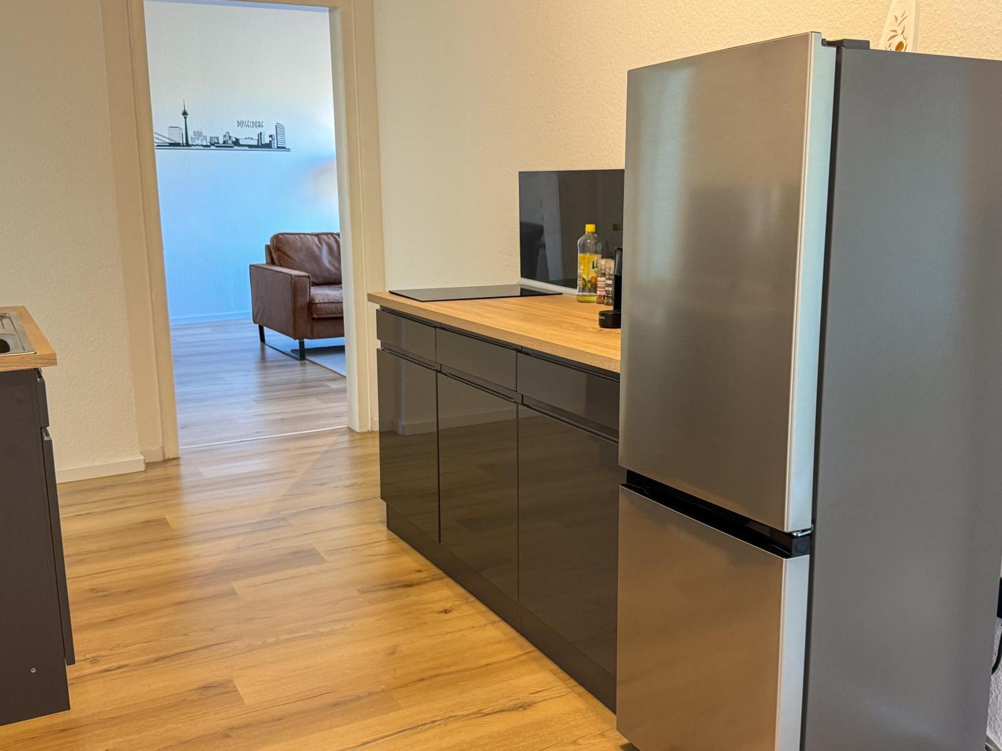 Apartment Duesseltal Messe 100Qm Düsseldorf Eksteriør billede